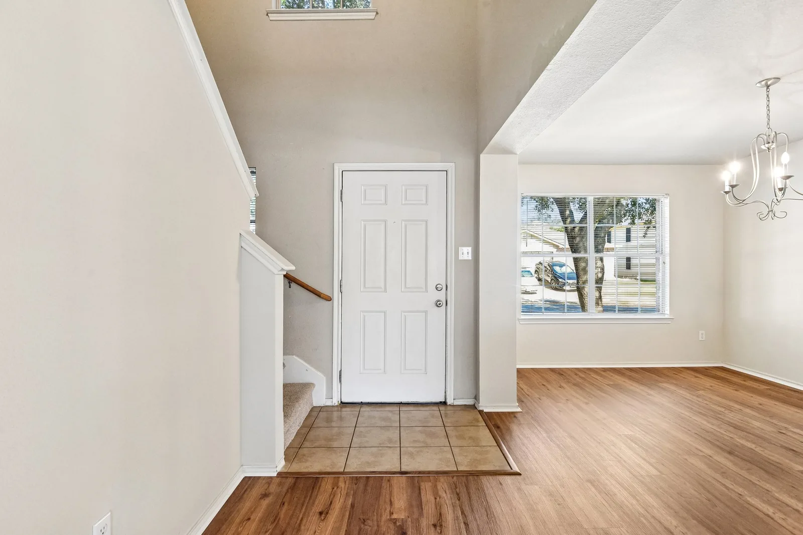 213 Hereford St, photo 4
