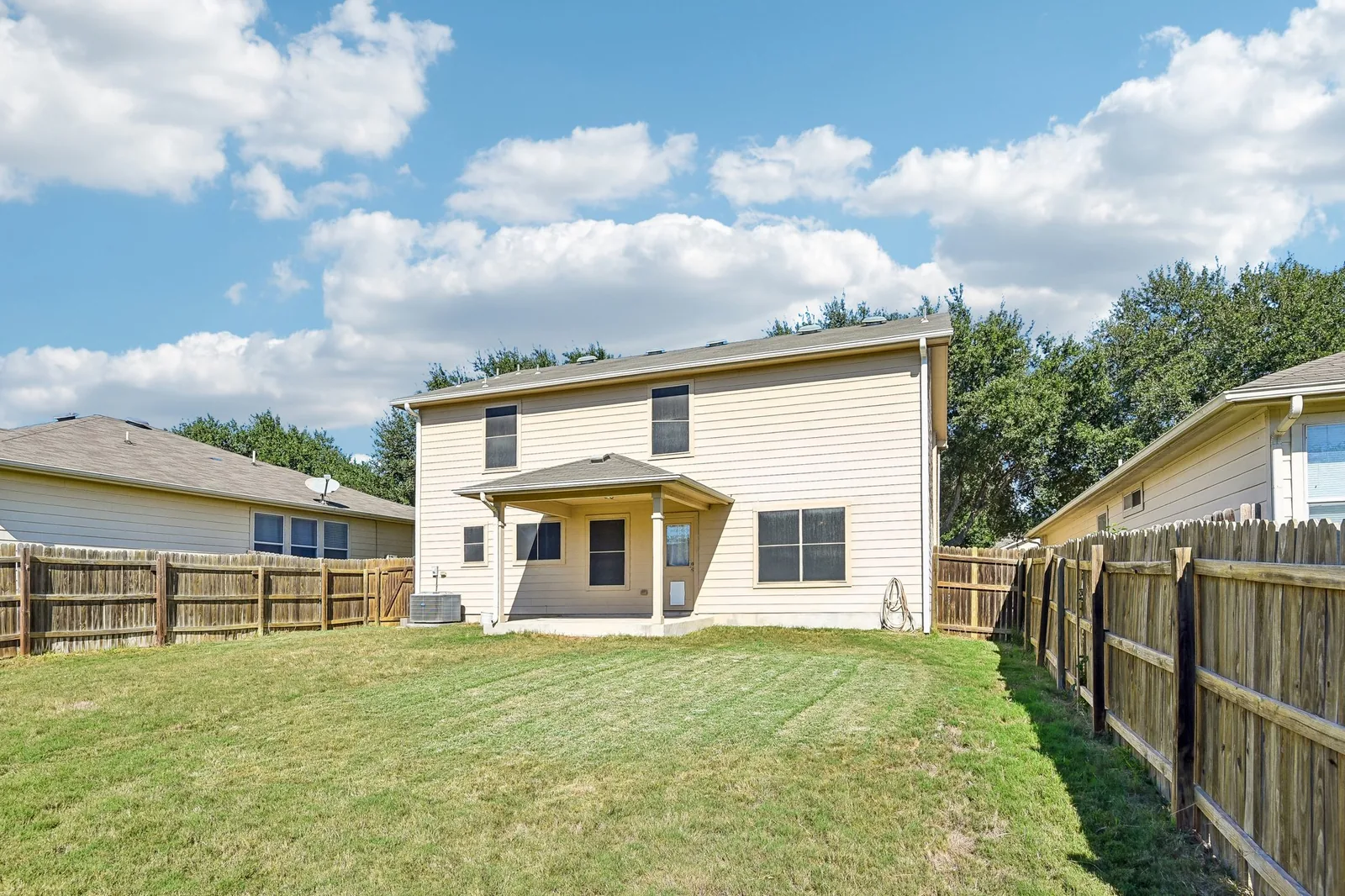 213 Hereford St, photo 50